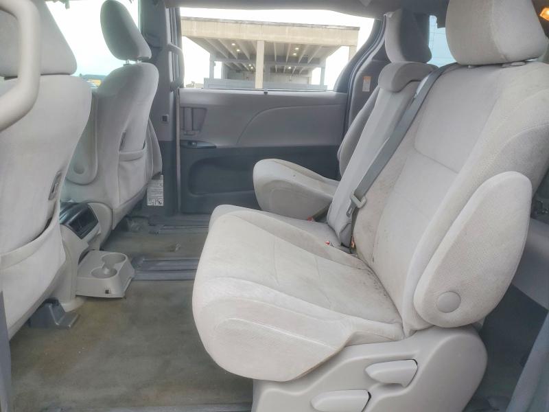 48742476 :رقم المزاد ، 5TDKK3DC0GS748392 vin ، 2016 Toyota Sienna مزاد بيع