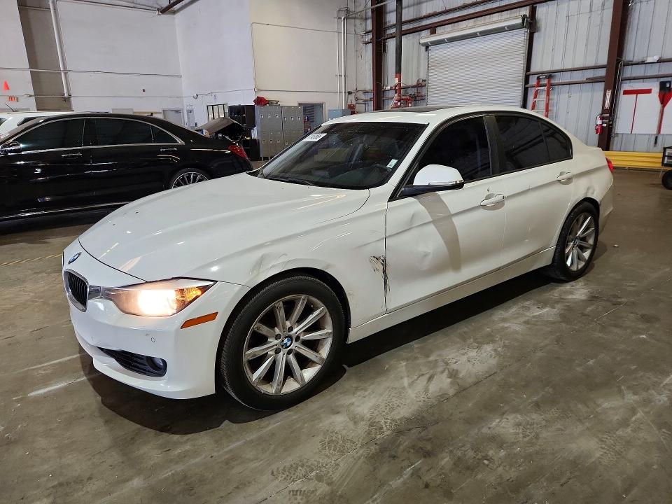 51149566 :رقم المزاد ، WBA3A5G53ENP30114 vin ، 2014 Bmw 328 مزاد بيع