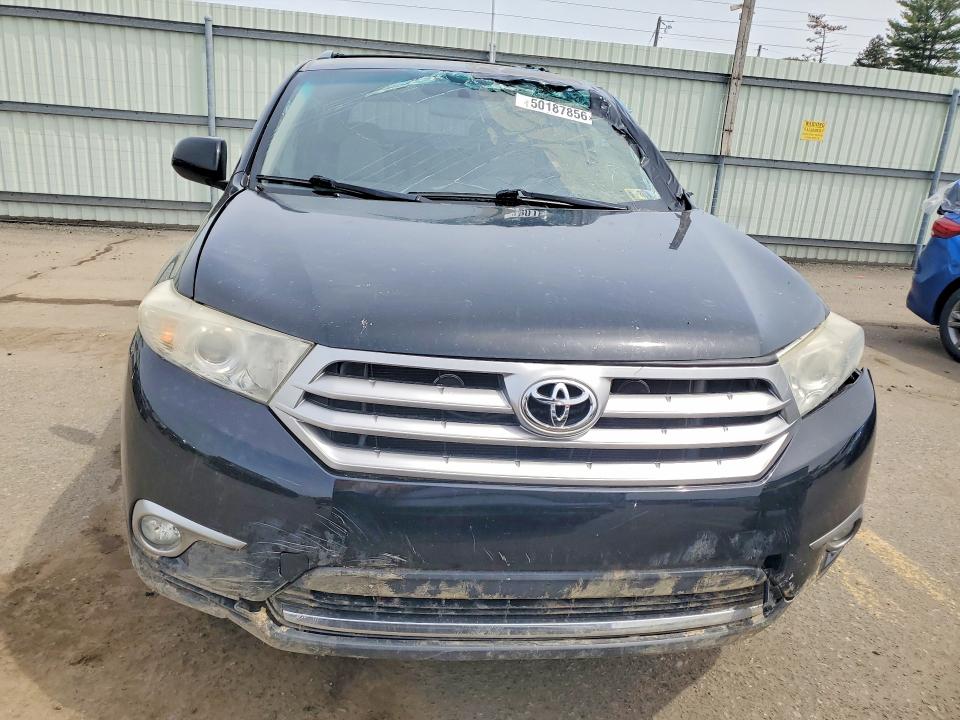 50187856 :رقم المزاد ، 5TDBK3EH9BS070809 vin ، 2011 Toyt Highlander مزاد بيع