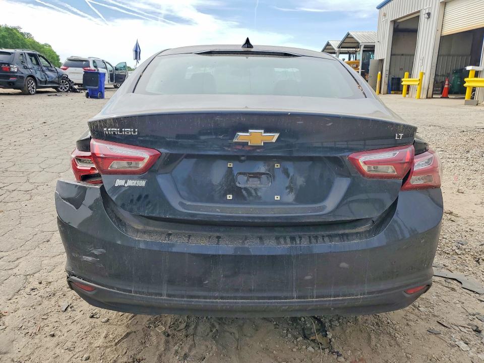 49701286 :رقم المزاد ، 1G1ZD5ST4NF137326 vin ، 2022 Chevrolet Malibu مزاد بيع