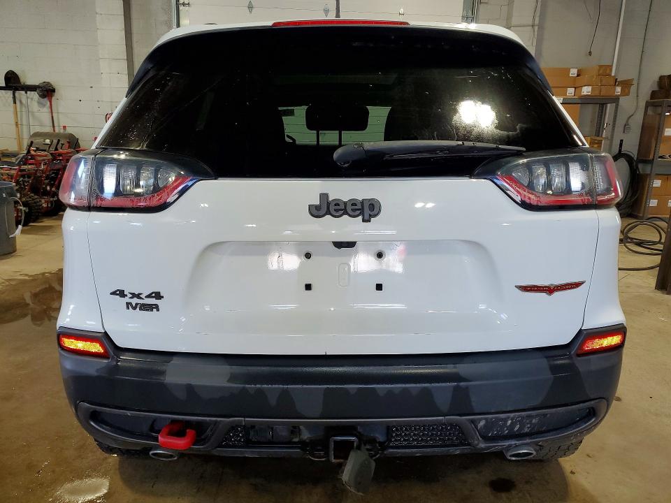 51116156 :رقم المزاد ، 1C4PJMBX8KD113865 vin ، 2019 Jeep Cherokee مزاد بيع