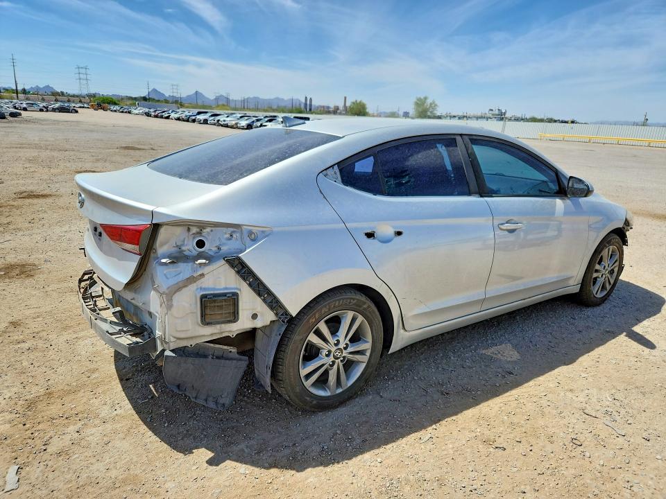 Продажа на аукционе авто 2017 Hyundai Elantra, vin: 5NPD84LF2HH024140, номер лота: 50780826