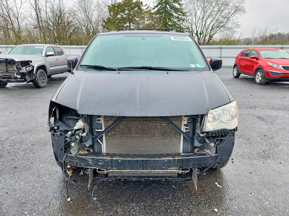 48392076 :رقم المزاد ، 2C4RC1BG0FR513651 vin ، 2015 Chrysler Town & Country مزاد بيع