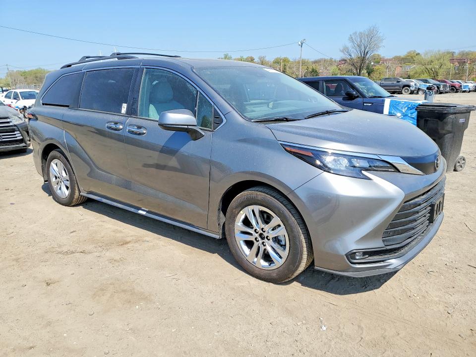 49377666 :رقم المزاد ، 5TDYSKFC3TS236511 vin ، 2026 Toyota Sienna مزاد بيع