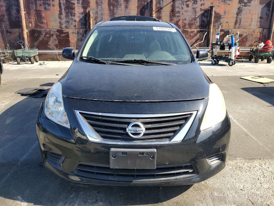 51667526 :رقم المزاد ، 3N1CN7AP8CL878031 vin ، 2012 Nissan Versa مزاد بيع