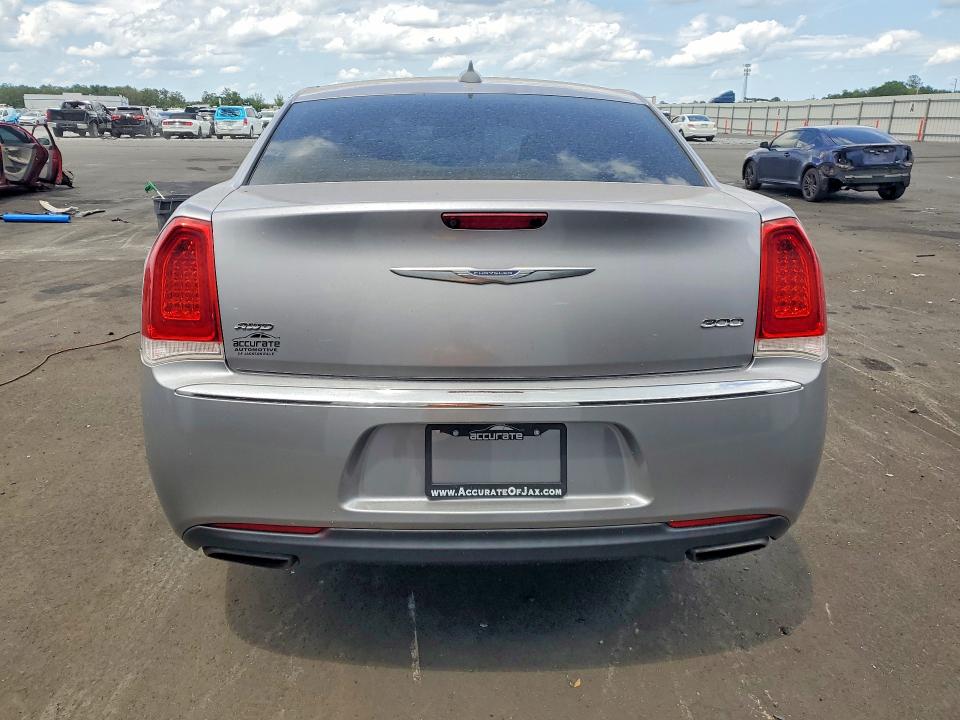 Продажа на аукционе авто 2018 Chrysler 300, vin: 2C3CCAKG1JH177484, номер лота: 51965916