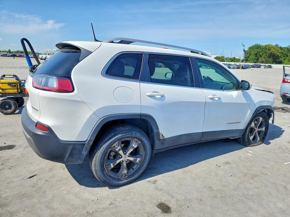 51632186 :رقم المزاد ، 1C4PJLDB8KD325046 vin ، 2019 Jeep Cherokee مزاد بيع