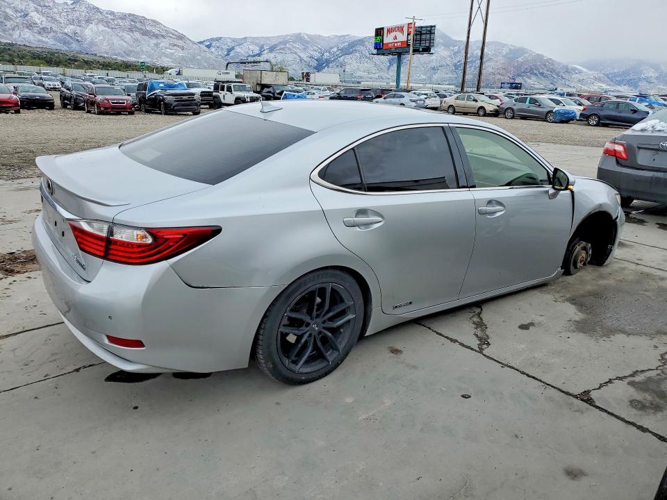50177666 :رقم المزاد ، JTHBW1GG5D2008023 vin ، 2013 Lexus Es مزاد بيع