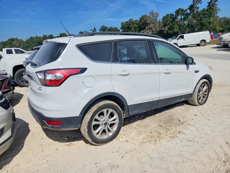 2018 Ford Escape მანქანა იყიდება აუქციონზე, vin: 1FMCU0GD9JUC19961, აუქციონის ნომერი: 49151776