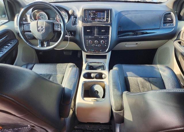 2017 Dodge Grand Caravan მანქანა იყიდება აუქციონზე, vin: 2C4RDGCG0HR857062, აუქციონის ნომერი: 50134336