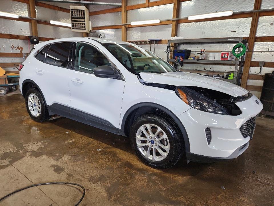 2022 Ford Escape მანქანა იყიდება აუქციონზე, vin: 1FMCU9G6XNUA83822, აუქციონის ნომერი: 49763666