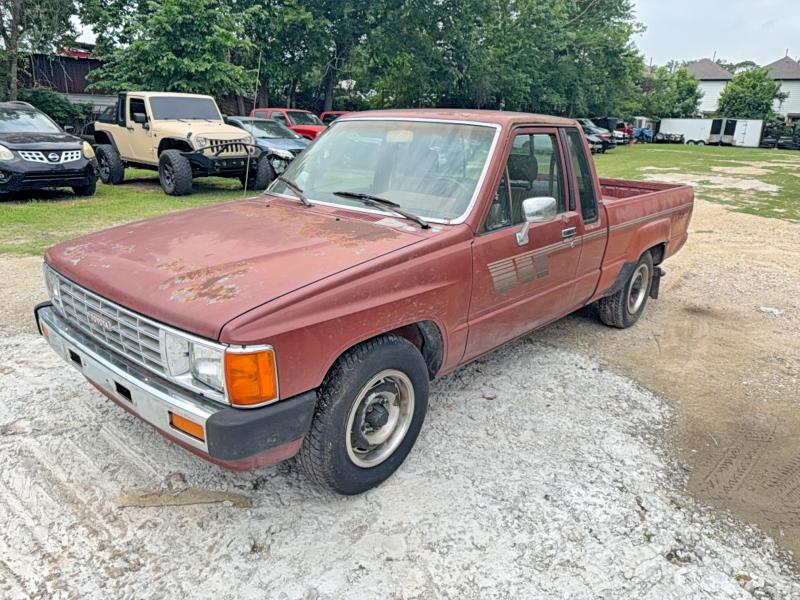 1985 Toyota Pickup მანქანა იყიდება აუქციონზე, vin: JT4RN56D9F5042940, აუქციონის ნომერი: 51451256