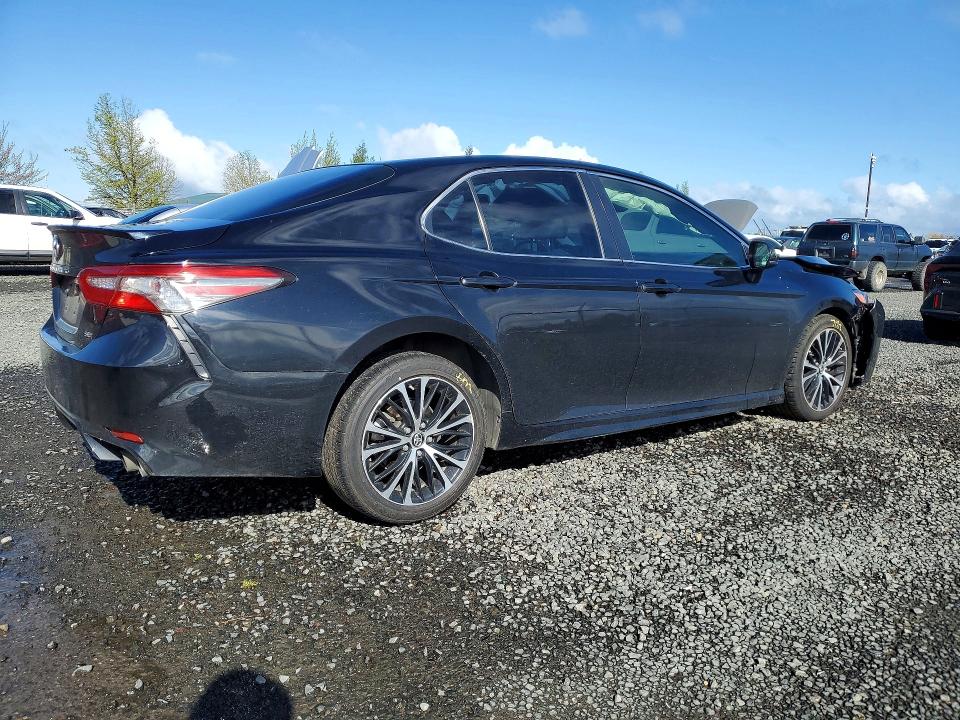 Aukcja sprzedaży 2018 Toyota Camry, vin: JTNB11HK4J3005764, numer aukcji: 49915936