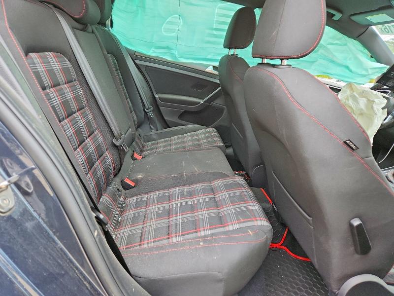 51085716 :رقم المزاد ، 3VW447AU6JM273133 vin ، 2018 Volkswagen Gti مزاد بيع