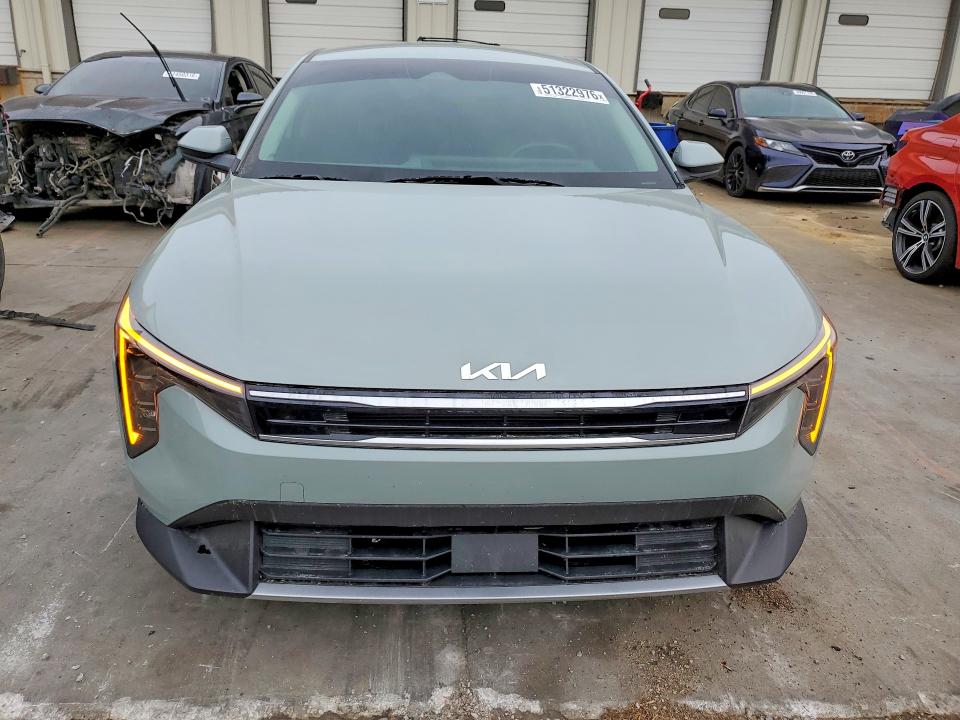 51322976 :رقم المزاد ، 3KPFU4DE8SE015478 vin ، 2025 Kia K4 مزاد بيع