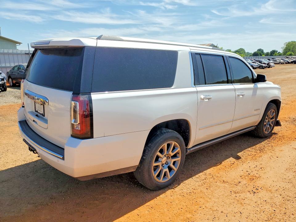 2017 Gmc Yukon Xl მანქანა იყიდება აუქციონზე, vin: 1GKS2HKJ8HR400584, აუქციონის ნომერი: 49995296
