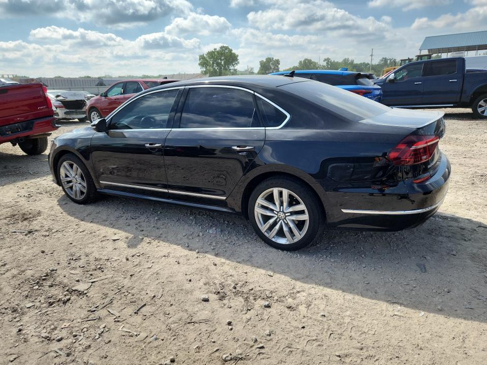 47326276 :رقم المزاد ، 1VWGT7A36HC077907 vin ، 2017 Volkswagen Passat مزاد بيع