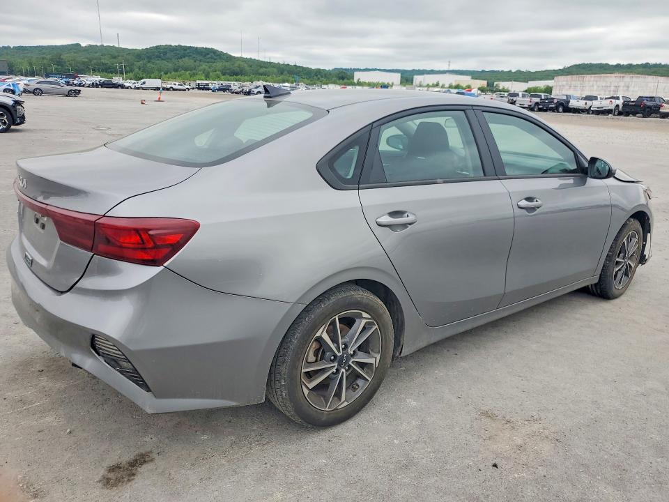 2022 Kia Forte მანქანა იყიდება აუქციონზე, vin: 3KPF24ADXNE482505, აუქციონის ნომერი: 50480576