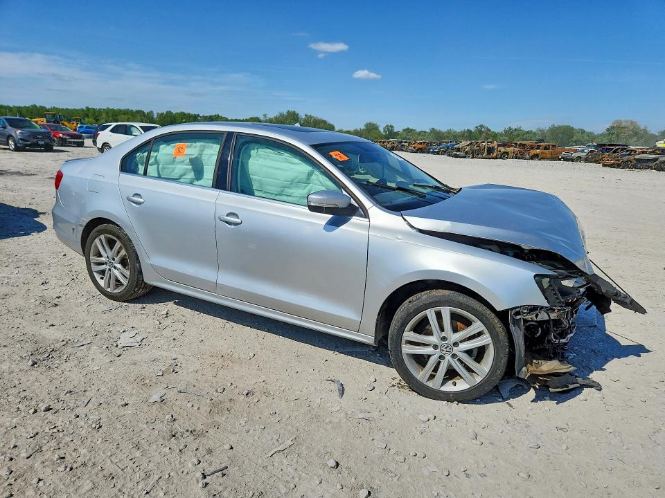 2015 Volkswagen Jetta მანქანა იყიდება აუქციონზე, vin: 3VWLA7AJ6FM340931, აუქციონის ნომერი: 50605706