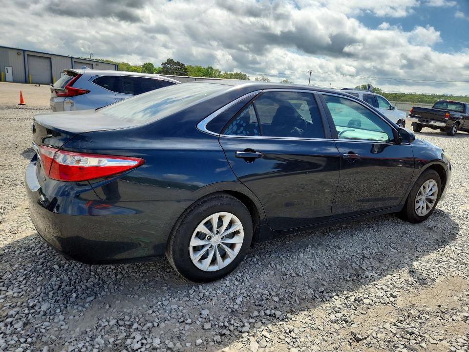 49590876 :رقم المزاد ، 4T4BF1FK4GR536704 vin ، 2016 Toyota Camry مزاد بيع