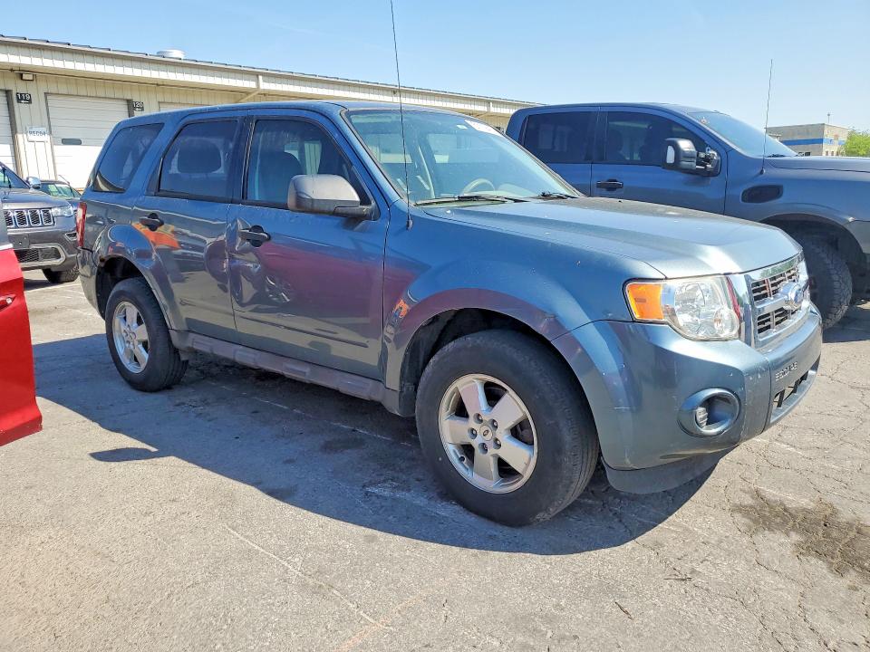 2012 Ford Escape მანქანა იყიდება აუქციონზე, vin: 1FMCU0C76CKA23975, აუქციონის ნომერი: 51179426