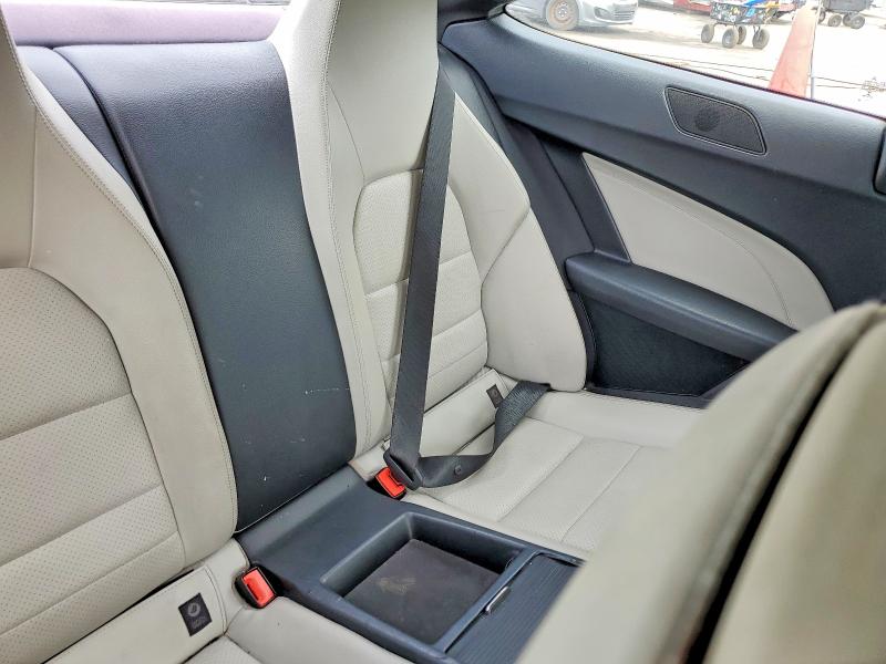 51340146 :رقم المزاد ، WDDGJ4HB3FG357283 vin ، 2015 Mercedes-benz C مزاد بيع