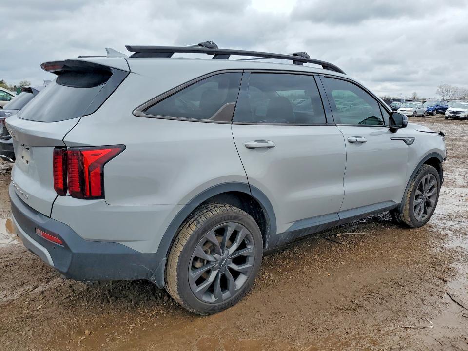 49797256 :رقم المزاد ، 5XYRHDLF3NG120691 vin ، 2022 Kia Sorento مزاد بيع