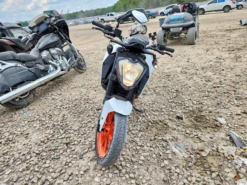 50762916 :رقم المزاد ، MD2JPC408LC094590 vin ، 2020 Ktm 200 مزاد بيع