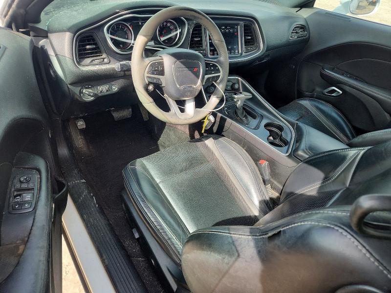 51032716 :رقم المزاد ، 2C3CDZBT7JH300617 vin ، 2018 Dodge Challenger مزاد بيع