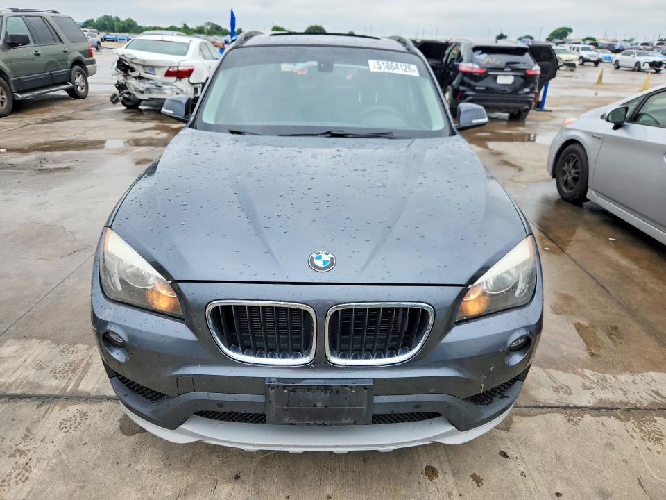 51864126 :رقم المزاد ، WBAVM1C59FV318571 vin ، 2015 Bmw X1 مزاد بيع