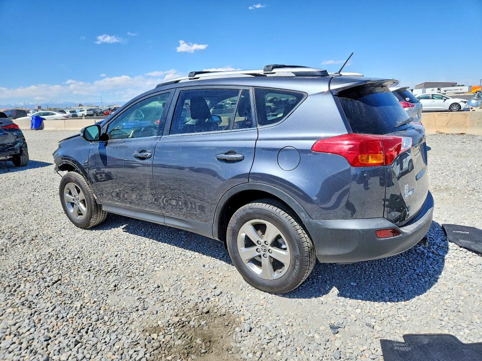 50110456 :رقم المزاد ، JTMRFREV7FD114108 vin ، 2015 Toyota Rav4 مزاد بيع