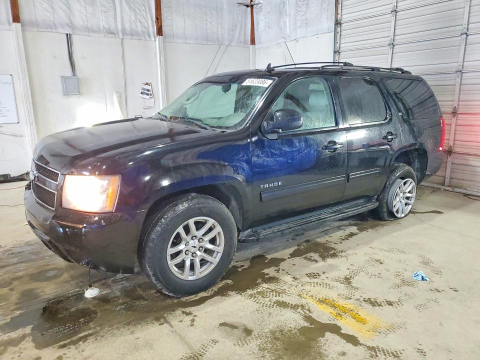 51623086 :رقم المزاد ، 1GNSKBE05BR242991 vin ، 2011 Chevrolet Tahoe مزاد بيع