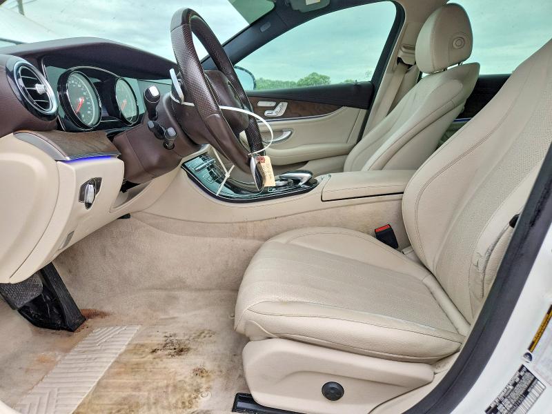 49017996 :رقم المزاد ، WDDZF4JBXHA219301 vin ، 2017 Mercedes-benz E مزاد بيع