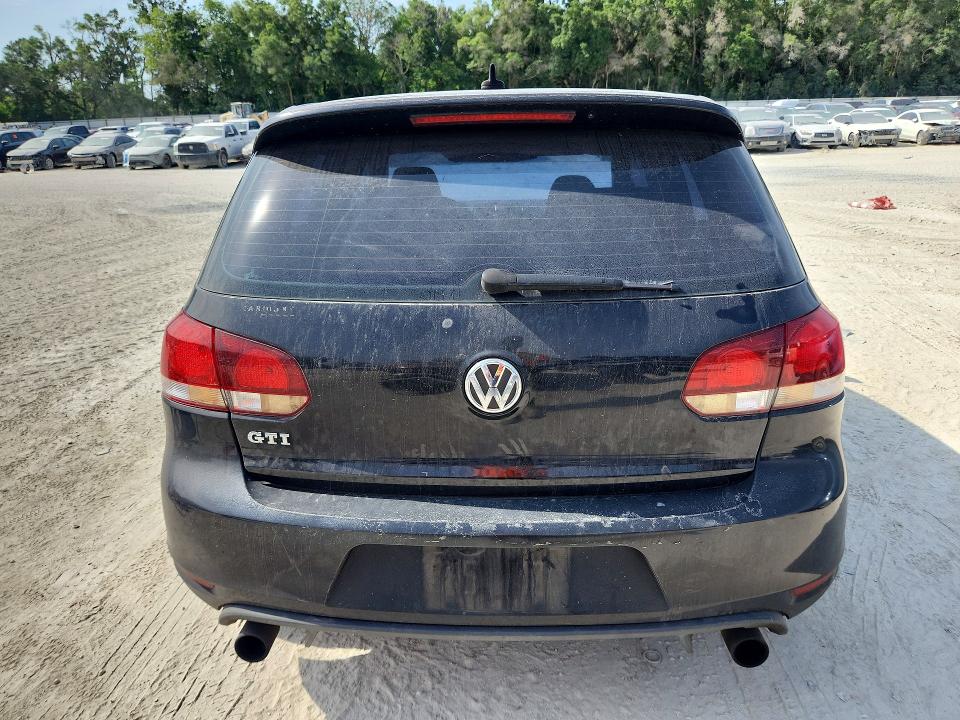 2010 Volkswagen Gti მანქანა იყიდება აუქციონზე, vin: WVWFV7AJ7AW214607, აუქციონის ნომერი: 51589236