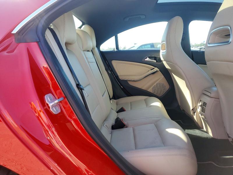 49116476 :رقم المزاد ، WDDSJ4GB0GN300080 vin ، 2016 Mercedes-benz Cla مزاد بيع