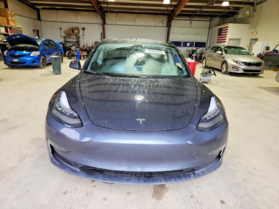 Продажа на аукционе авто 2021 Tesla Model 3, vin: 5YJ3E1EB3MF852719, номер лота: 47043046