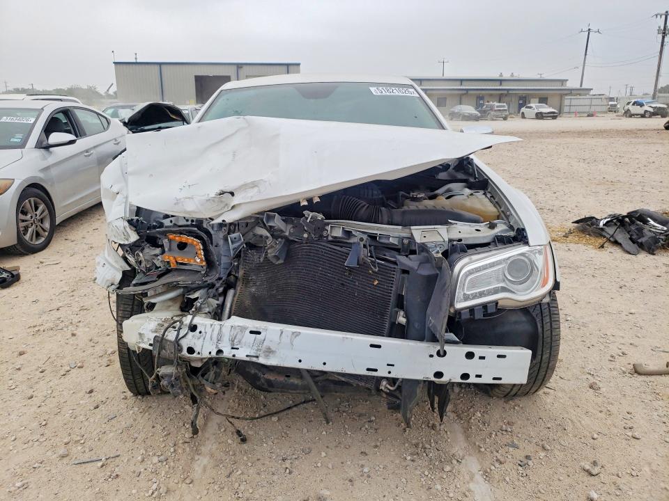 Продажа на аукционе авто 2014 Chrysler 300c, vin: 2C3CCAEG9EH373545, номер лота: 51821626