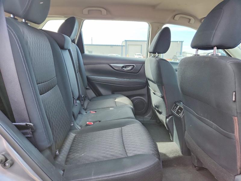 Продаж на аукціоні авто 2017 Nissan Rogue, vin: KNMAT2MV0HP558852, номер лоту: 49323036