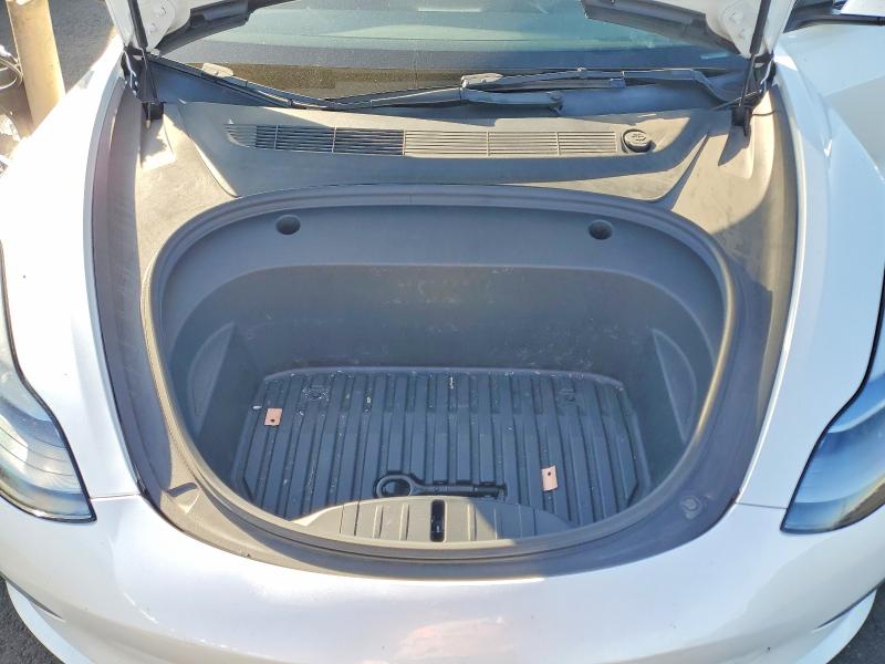 2022 Tesla Model 3 მანქანა იყიდება აუქციონზე, vin: 5YJ3E1EB4NF335656, აუქციონის ნომერი: 49316266