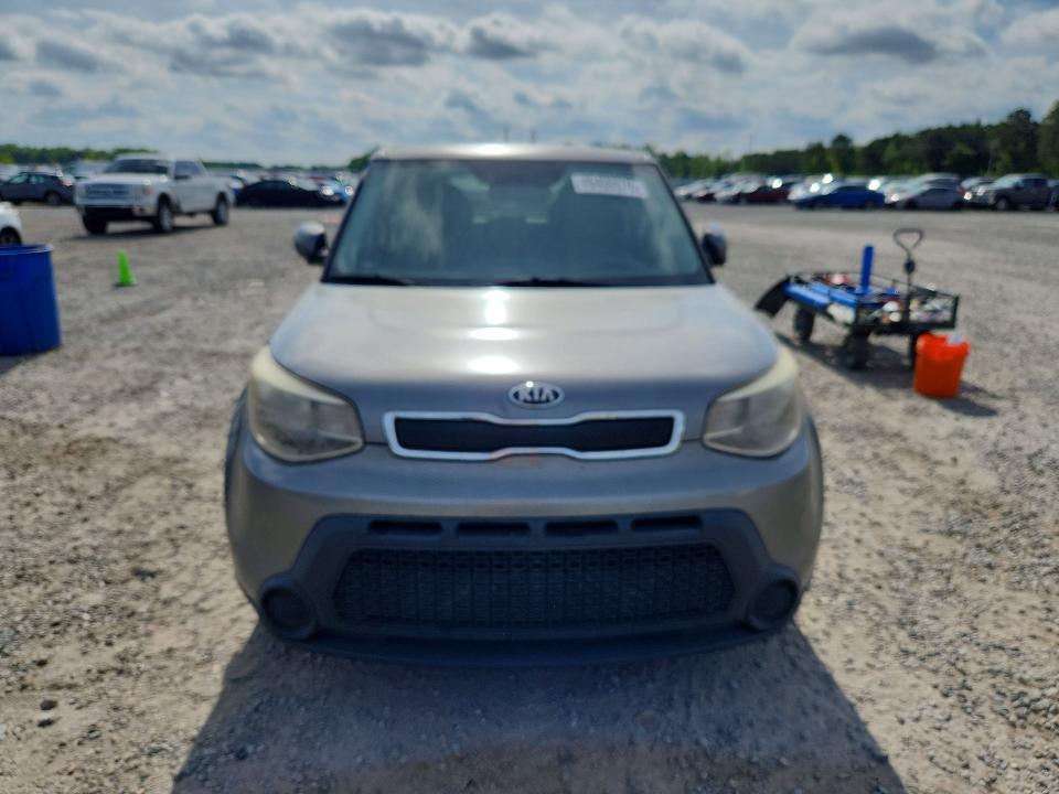 49400576 :رقم المزاد ، KNDJN2A25F7175748 vin ، 2015 Kia Soul مزاد بيع