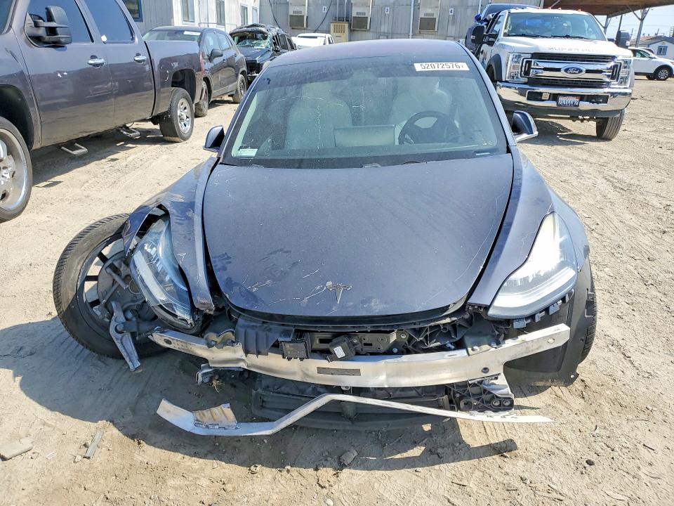 Продажа на аукционе авто 2018 Tesla Model 3, vin: 5YJ3E1EA1JF167489, номер лота: 52072576