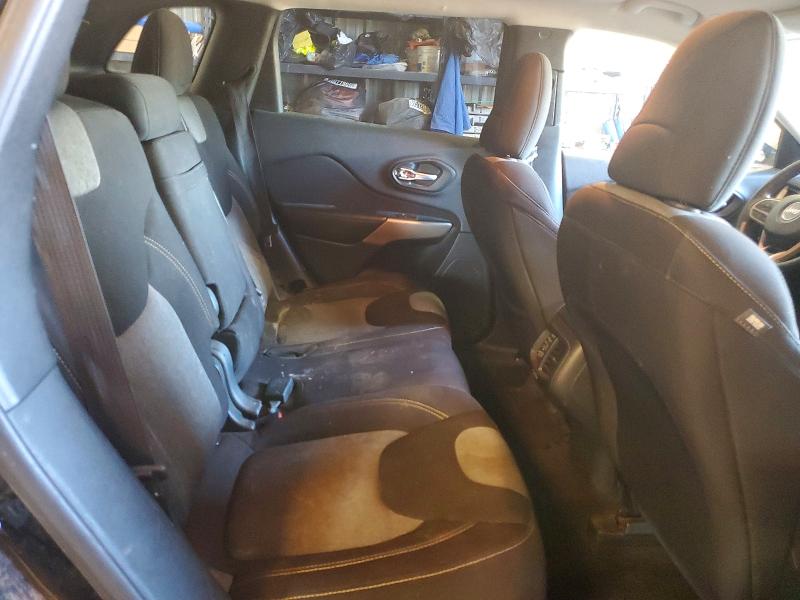 49089106 :رقم المزاد ، 1C4PJMCB2JD500493 vin ، 2018 Jeep Cherokee مزاد بيع