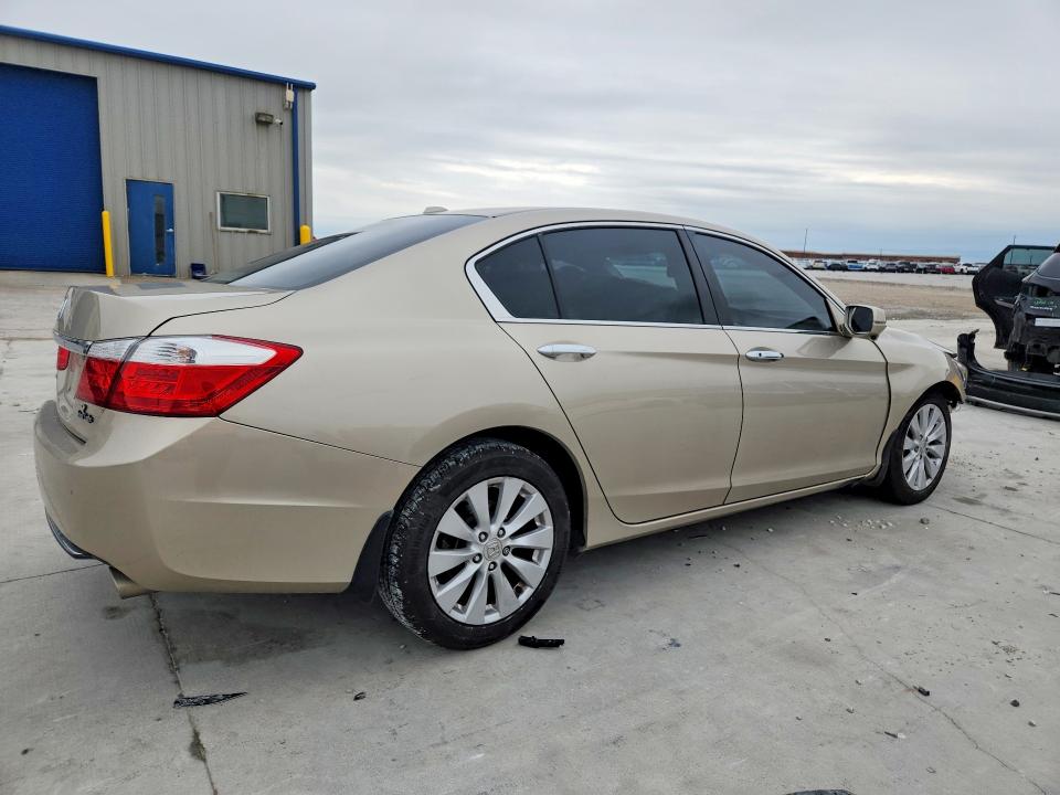 2015 Honda Accord მანქანა იყიდება აუქციონზე, vin: 1HGCR2F87FA157301, აუქციონის ნომერი: 51213236