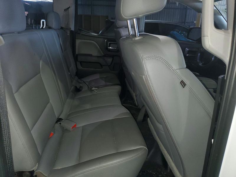 51425146 :رقم المزاد ، 1GCRCNEH5JZ320356 vin ، 2018 Chevrolet Silverado مزاد بيع