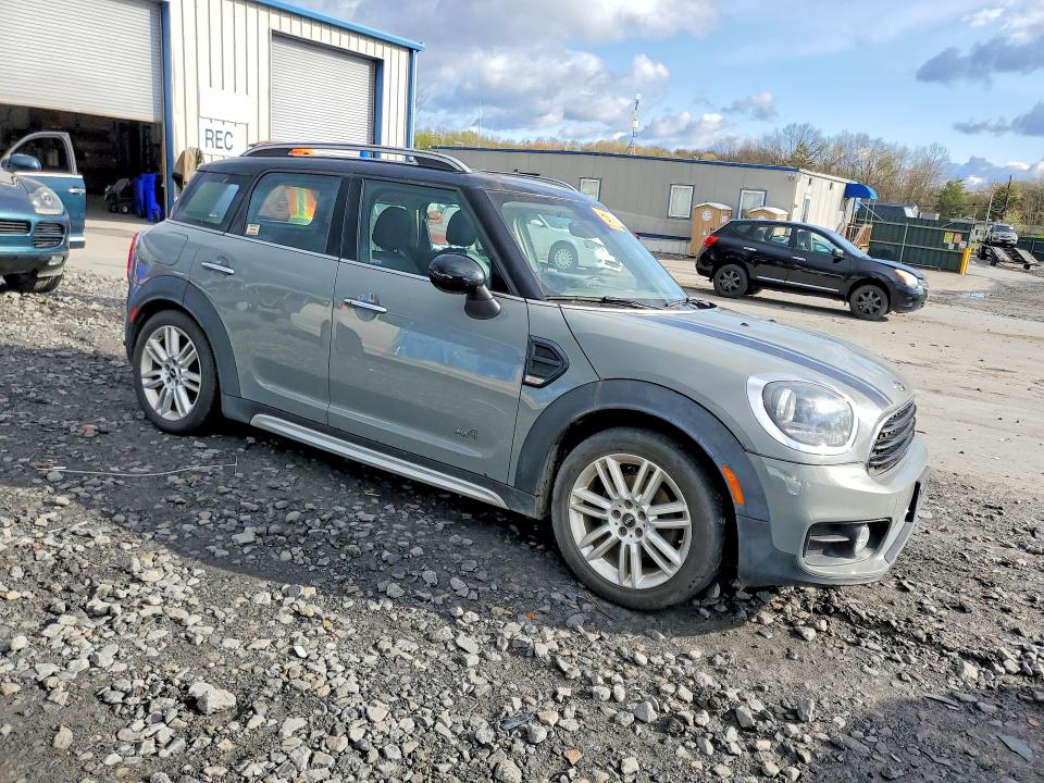 50303286 :رقم المزاد ، WMZYV5C37H3C02340 vin ، 2017 Mini Cooper مزاد بيع