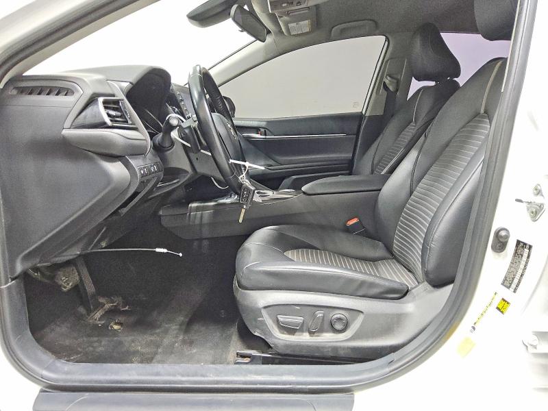 50723236 :رقم المزاد ، 4T1G11AK0MU543957 vin ، 2021 Toyota Camry مزاد بيع