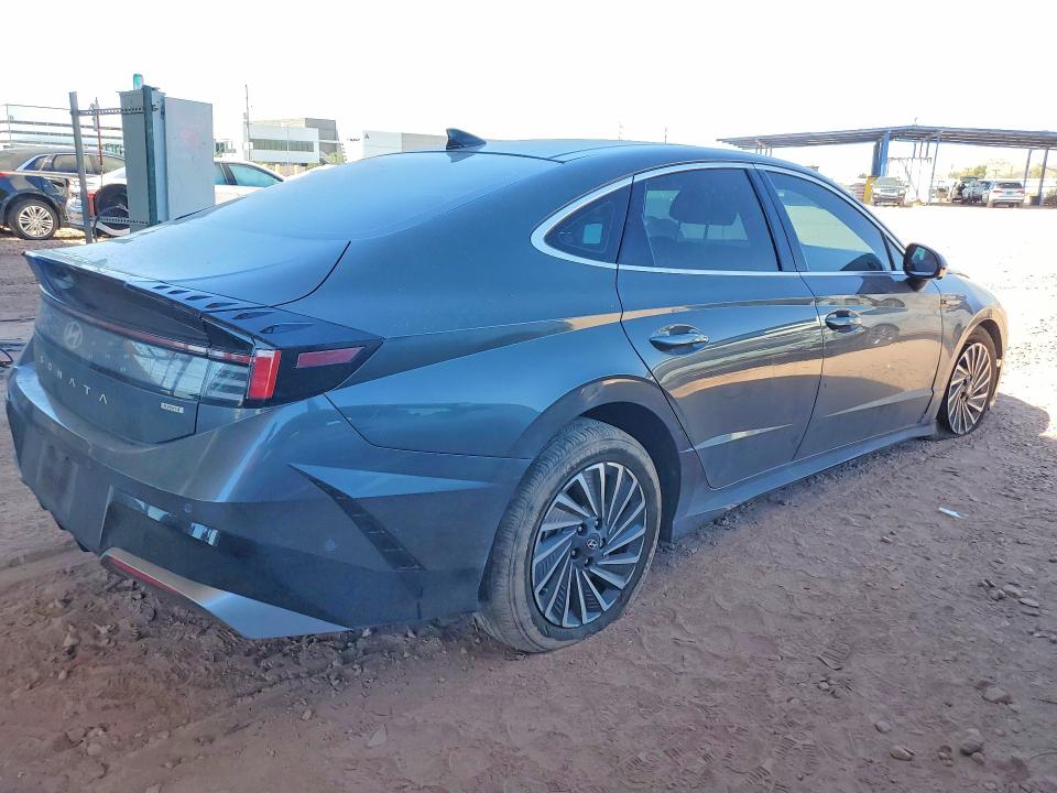 Продажа на аукционе авто 2025 Hyundai Sonata Hybrid, vin: KMHL54JJ1SA110951, номер лота: 49137046