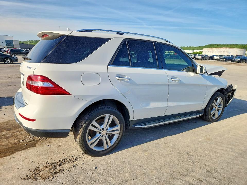 Aukcja sprzedaży 2015 Mercedes-benz Ml, vin: 4JGDA5HB8FA523430, numer aukcji: 51859926