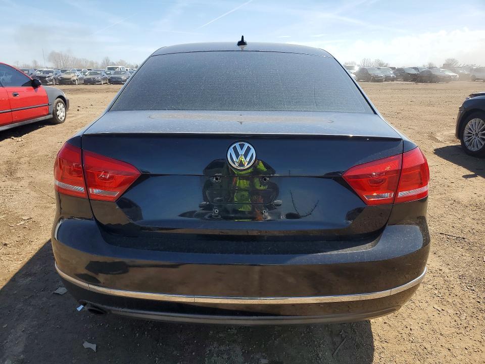 49339976 :رقم المزاد ، 1VWCN7A36EC067589 vin ، 2014 Volkswagen Passat مزاد بيع