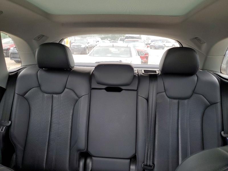 Продаж на аукціоні авто 2018 Audi Q5, vin: WA1BNAFY0J2048353, номер лоту: 49781046